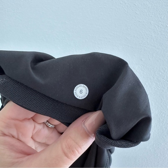 Lululemon Keep Moving High Rise 7/8 Length Pants Graphite Gray Size 6 Women’s - Picture 10 of 10